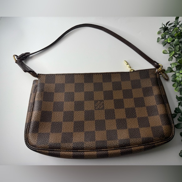 Louis Vuitton Damier Ebene Pochette Accessoires + LV dust bag - Picture 7 of 11